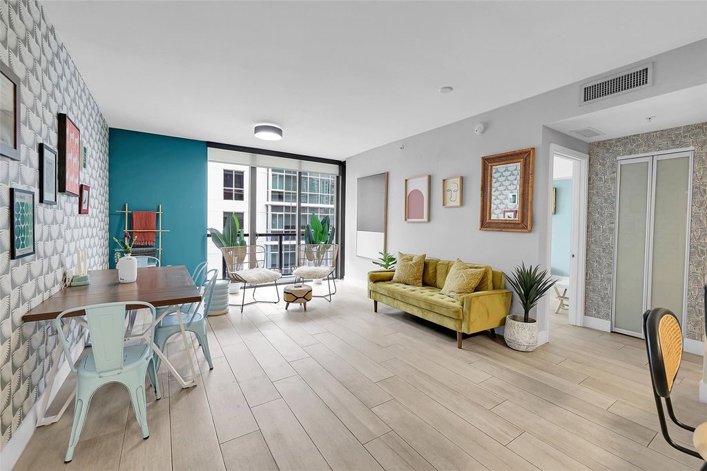 201 SW 17th Road 602, Miami, FL 33129