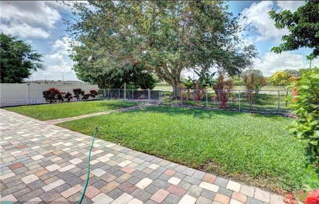 10669 Boca Entrada Blvd, Boca Raton, FL 33428