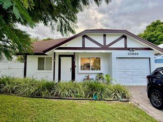 10669 Boca Entrada Blvd, Boca Raton, FL 33428