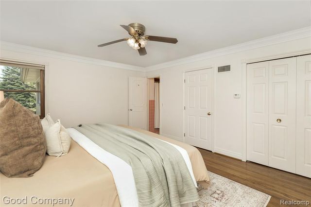 2135 Vinsetta Boulevard, Royal Oak, MI 48073