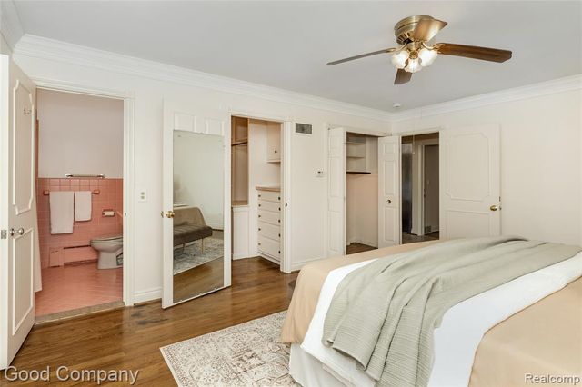 2135 Vinsetta Boulevard, Royal Oak, MI 48073