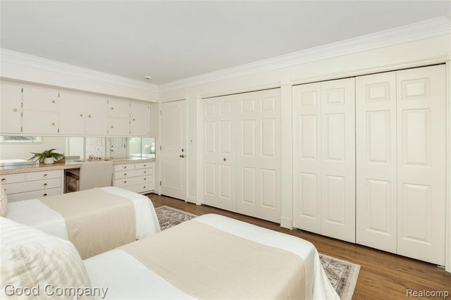 2135 Vinsetta Boulevard, Royal Oak, MI 48073