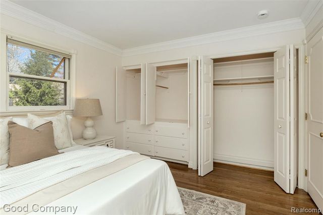 2135 Vinsetta Boulevard, Royal Oak, MI 48073