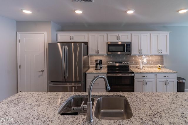 712 Snowflower Circle, Pigeon Forge, TN 37863