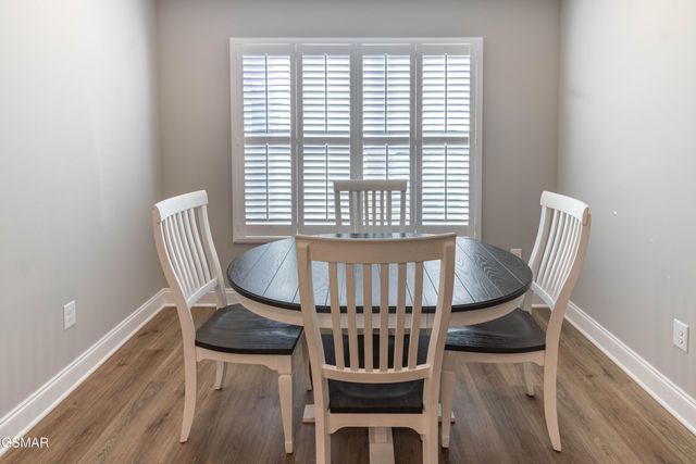 712 Snowflower Circle, Pigeon Forge, TN 37863