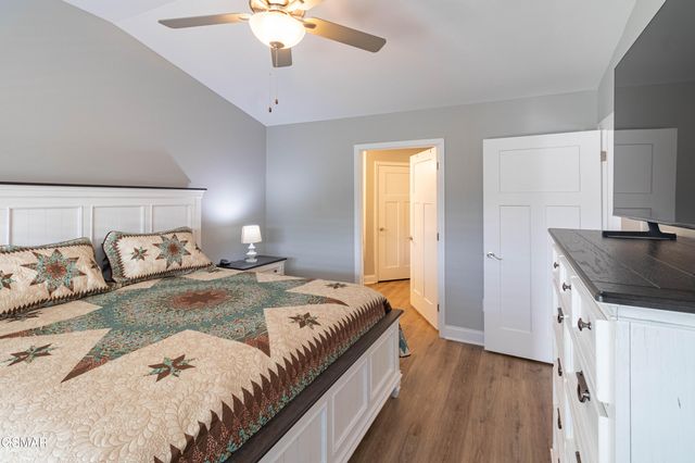 712 Snowflower Circle, Pigeon Forge, TN 37863