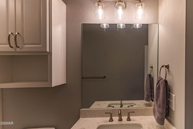 712 Snowflower Circle, Pigeon Forge, TN 37863