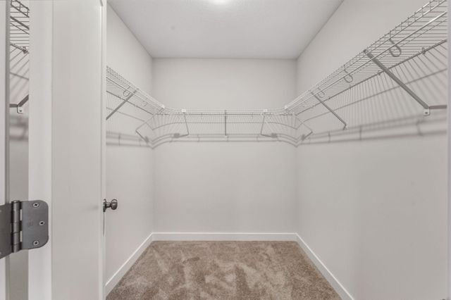 1539 Creekwood Dr, New Richmond, WI 54017