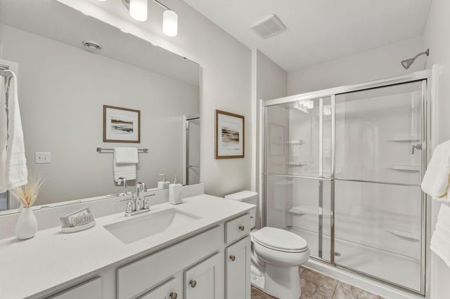 1539 Creekwood Dr, New Richmond, WI 54017