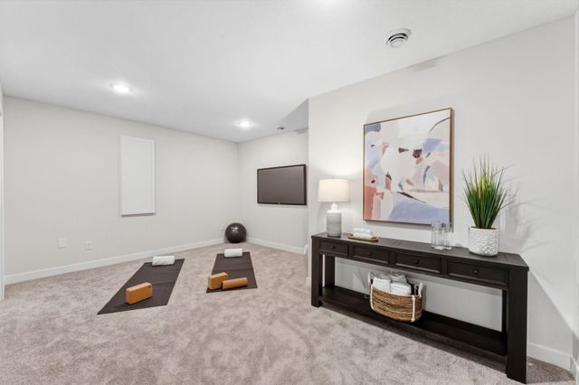 1539 Creekwood Dr, New Richmond, WI 54017