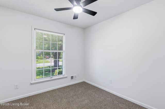 7507 Pintail Dr, Louisville, KY 40258