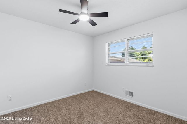 7507 Pintail Dr, Louisville, KY 40258