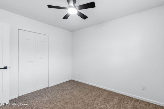 7507 Pintail Dr, Louisville, KY 40258