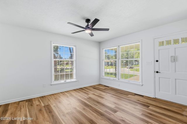 7507 Pintail Dr, Louisville, KY 40258