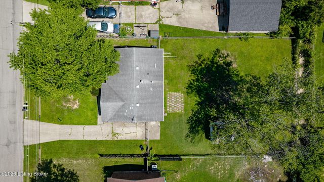 7507 Pintail Dr, Louisville, KY 40258