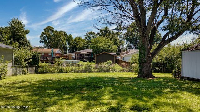 7507 Pintail Dr, Louisville, KY 40258