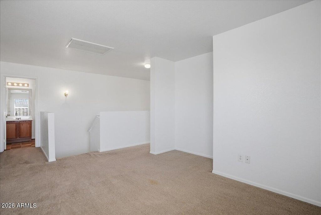 Image 10 of property listing at 19705 E EMPEROR Boulevard, Queen Creek, AZ 85142