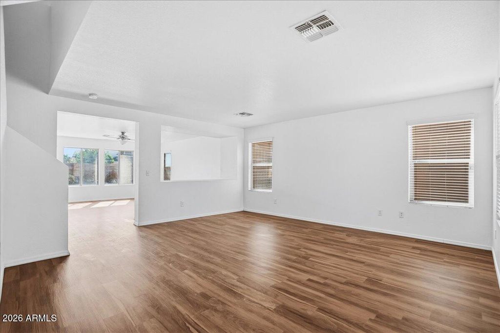 Image 5 of property listing at 19705 E EMPEROR Boulevard, Queen Creek, AZ 85142