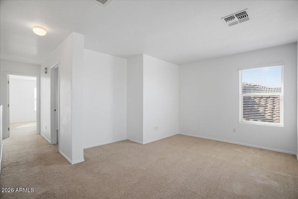 Image 9 of property listing at 19705 E EMPEROR Boulevard, Queen Creek, AZ 85142