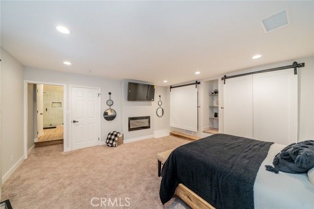 707 Rocky, Crestline, CA 92325