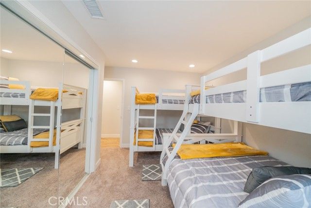 707 Rocky, Crestline, CA 92325