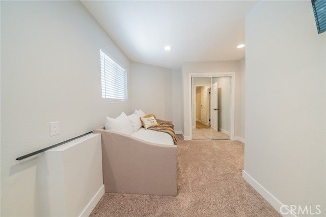 707 Rocky, Crestline, CA 92325