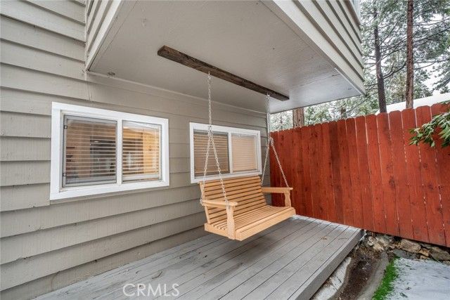 707 Rocky, Crestline, CA 92325