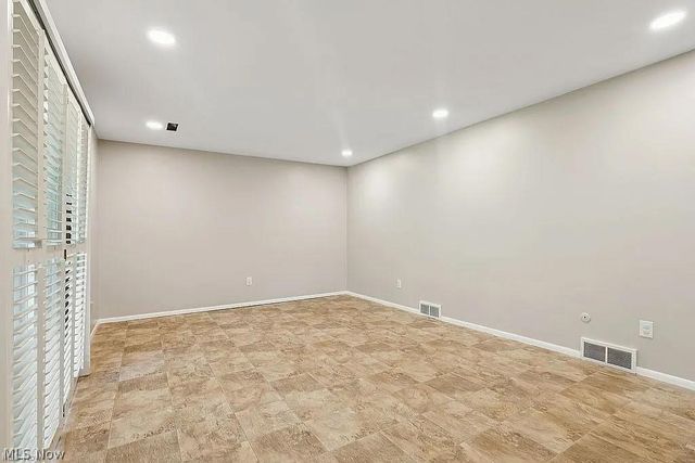 209 Greenbriar Court 209, Euclid, OH 44143