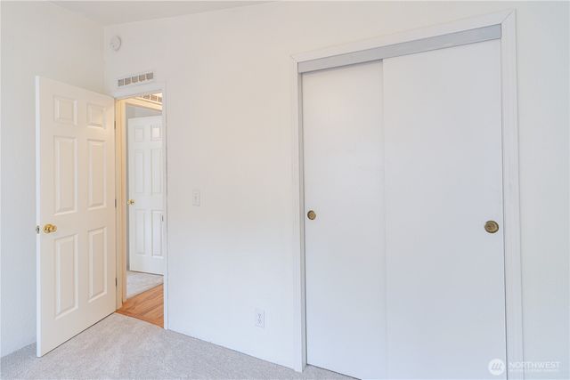 600 NE Saturn Lane, Bremerton, WA 98311
