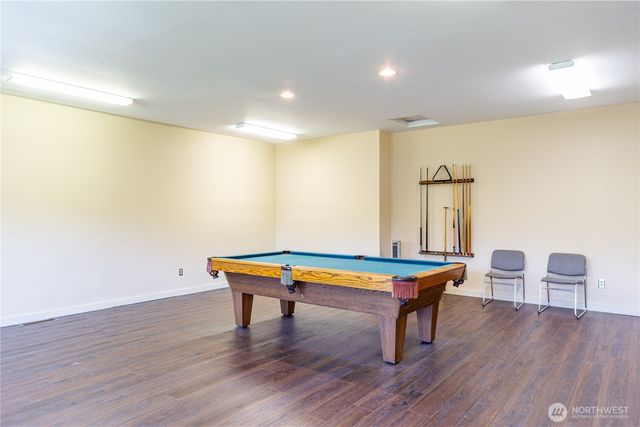 600 NE Saturn Lane, Bremerton, WA 98311