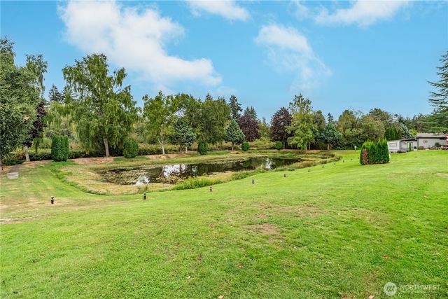 600 NE Saturn Lane, Bremerton, WA 98311