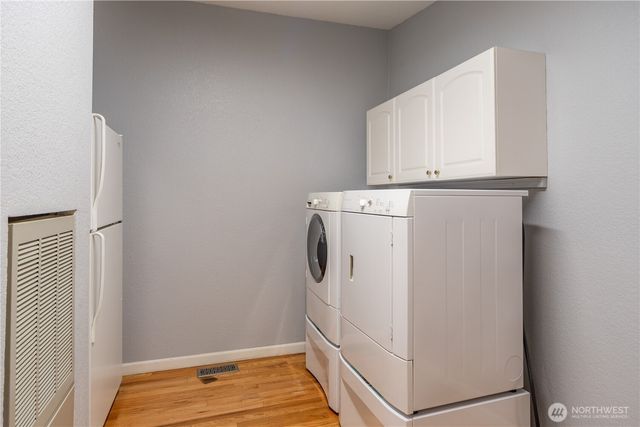 600 NE Saturn Lane, Bremerton, WA 98311