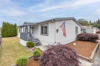 600 NE Saturn Lane, Bremerton, WA 98311