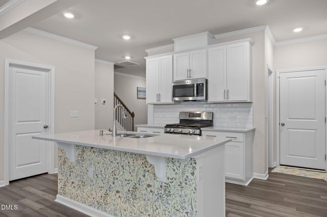 1866 Porch Swing Way, Apex, NC 27502