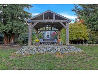 624 WILLIS CREEK Rd, Winston, OR 97496