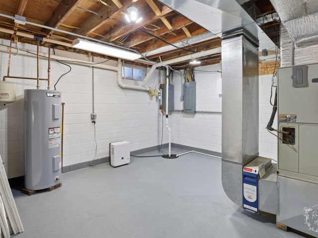 3143 W 1500N Road, Kankakee, IL 60901