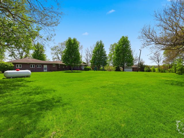 3143 W 1500N Road, Kankakee, IL 60901