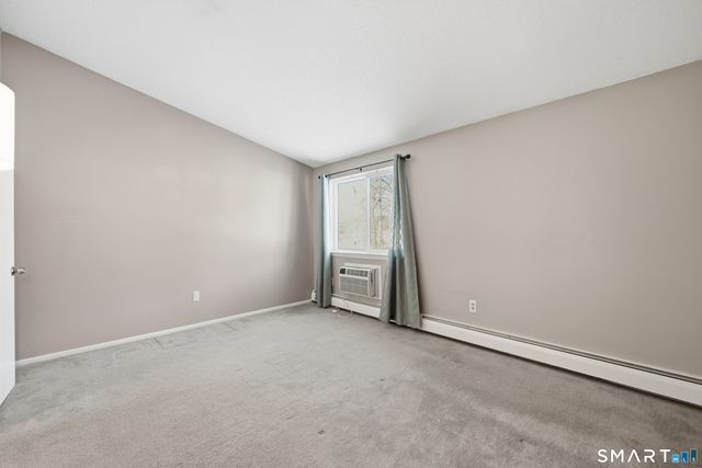 220 Main Street 2J, New Hartford, CT 06057