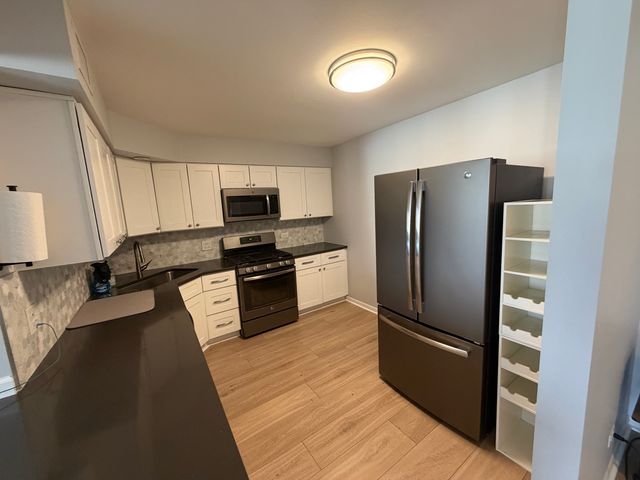 110 S Dunton Avenue 4D, Arlington Heights, IL 60005