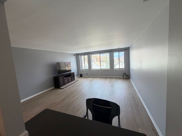 110 S Dunton Avenue 4D, Arlington Heights, IL 60005