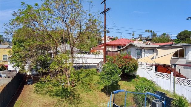 4265 Yosemite, Los Angeles, CA 90065