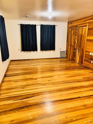 1265 Thornton Road, Russell Springs, KY 42642