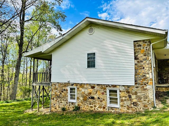 1265 Thornton Road, Russell Springs, KY 42642