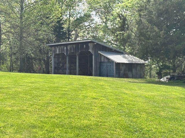 1265 Thornton Road, Russell Springs, KY 42642