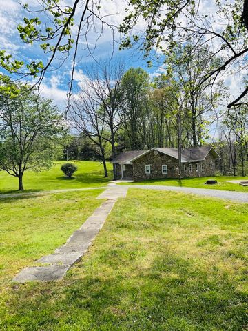 1265 Thornton Road, Russell Springs, KY 42642