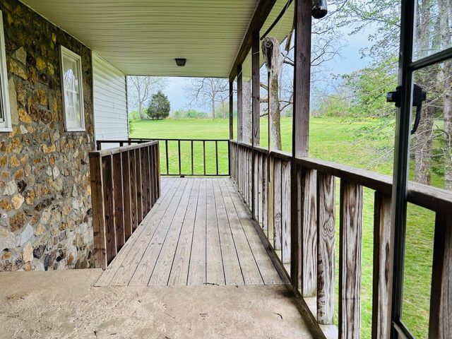 1265 Thornton Road, Russell Springs, KY 42642