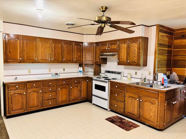 1265 Thornton Road, Russell Springs, KY 42642
