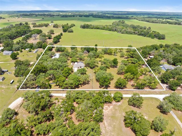 19509 PASO FINO WAY, Dade City, FL 33523