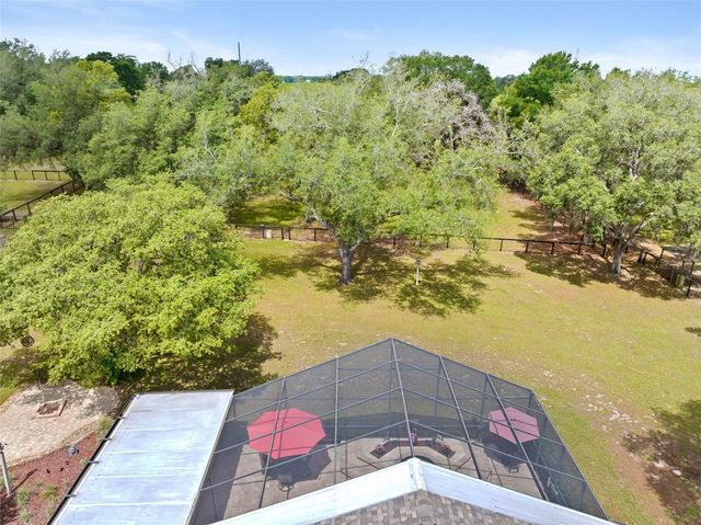 19509 PASO FINO WAY, Dade City, FL 33523
