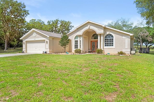 19509 PASO FINO WAY, Dade City, FL 33523